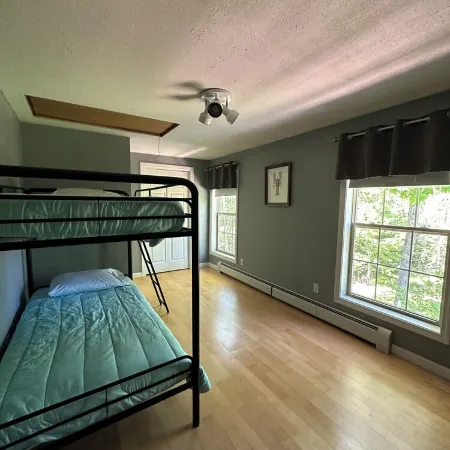 Quiet four bedroom cape. only 30 mins to Bar Harbor and Acadia National Park
