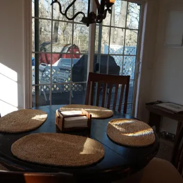 Peaceful Warm Cozy Country Cottage Nestled Beneath the Mountains, Woodstove