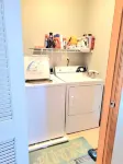 Private condo 5 minute walk Beach, Boardwalk, Convention Center, Fox Park & Food