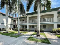 Shorewalk The Palm Condo 2Bed/2Bath Close to IMG / Beach