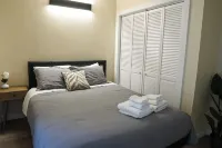 Newly renovated 2B/1b in Downtown