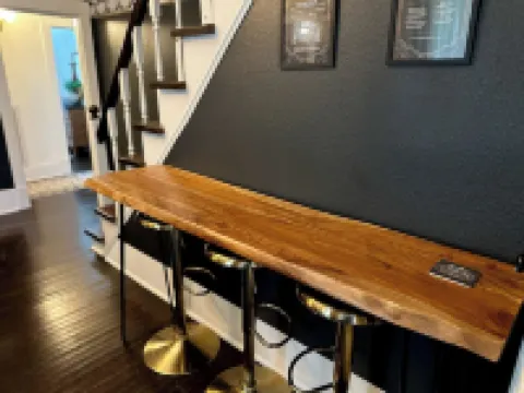 Cane River Living Downtown • Historic District • Walk to Front St • 5 Bedrooms