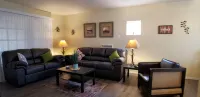 💖Modern, Clean&Comfy Stay|AC|<2 mi UofA| Pets Ok💖