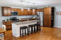 Ultimate Country Home with a 4800 sq.ft shed- pickle ball, corn hole, and more!! Hotels in Shelby County