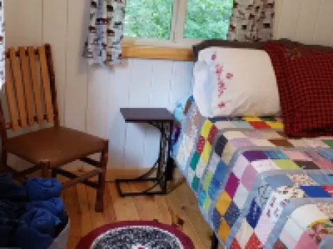 Cozy cabin on the bank of Bear Creek with a hot tub to relax in! Hotels in Pine County