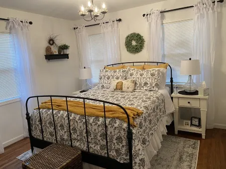 Little House on Ladow