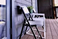 Lovely and Quiet suite with GORGEOUS VIEWS-10 min to Golden Gate Bridge