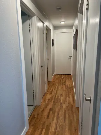 Lakeside Vibes- Relaxed 3 bdrm, view home - Lake Tapps- Pool Table - Corn hole-