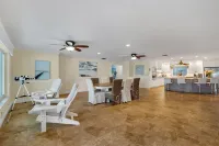 Ocean access / Pool & HotTub  / Arcade & Game Room / Private Beach and long Pier