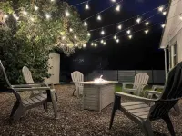 *Gorgeous Hideout, Close to everything, 3 bedrooms, fully remodeled!*