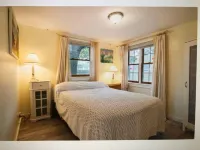 Charming Cottage near Beach and Ferry