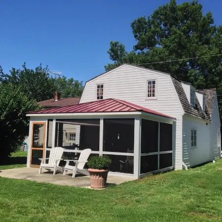 Premier St. Michaels Cottage - T. Blades House -  Walk to Everything in Town