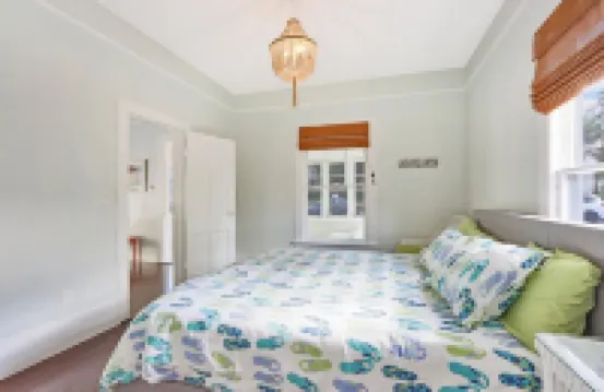 Private, charming home in downtown Stuart