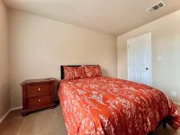 Spacious Ponderosa-Minutes from Gruene & Shopping!