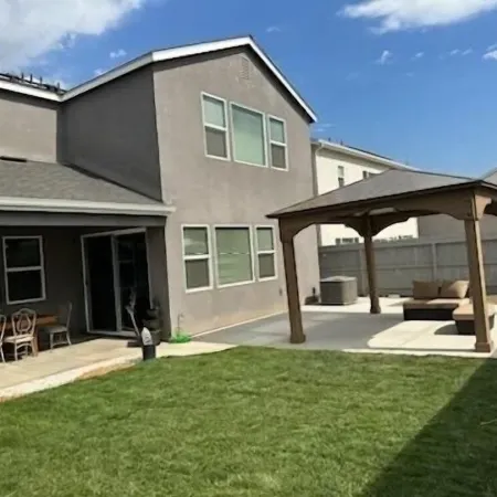 Charming Sequoia Vista - Beautiful brand new house , just 25 min to Sequoia NP