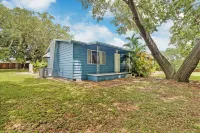 Peaceful - Private Hideaway - Huge Yard