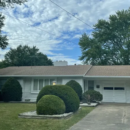 Luxurious Marilyn’s Mansion in the heart of Springfield!