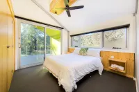 Nine Steps - private estate on 29 acres with stunning views of Mount Buffalo - 3-نجوم