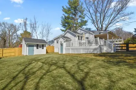 Modern Country Cottage in Wine Country