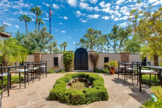 STR 2025 002405 - Tuscan Camelback Mountain Mansion - Close to Everything!!