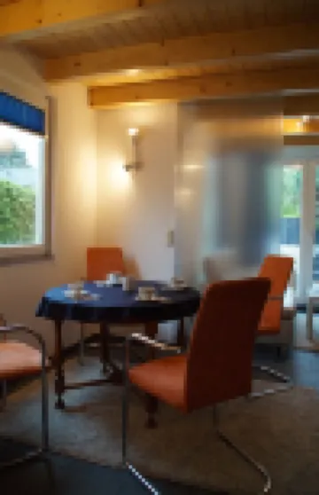 Living on three levels - 2.5 room semi-detached house with terrace and private access