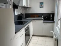 Large fisherman's house, 4 bedrooms and 1 interior courtyard, close to the sea! 페캉 호텔