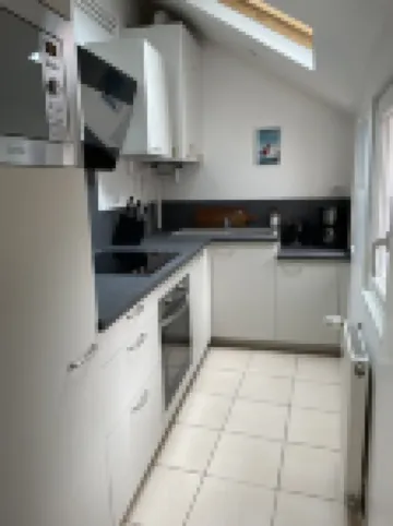 Large fisherman's house, 4 bedrooms and 1 interior courtyard, close to the sea!