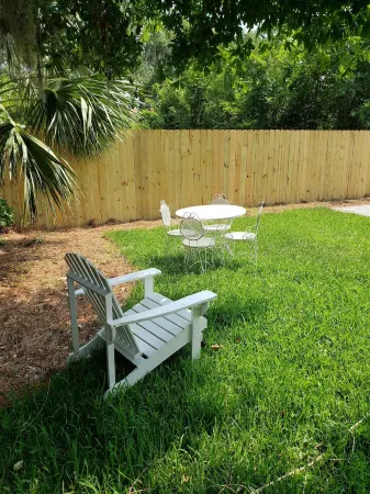 YOUR SOCIAL DISTANCING SANCTUARY IN HISTORIC BEAUFORT