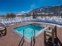 Luxury Lodges of Snowcreek - On the Golf Course