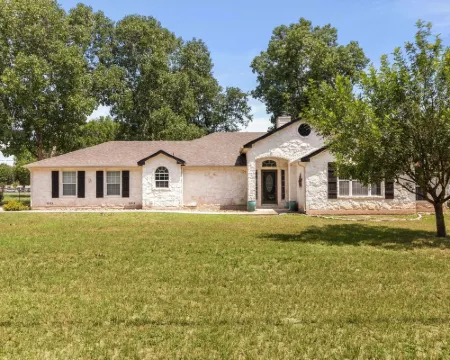 Charming 4 Bedroom House near Lake McQueeney Hotéis em McQueeney
