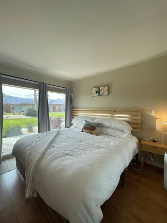 Comfortable & Spacious Borrego Springs Hideaway Отели в г. Боррего-Спрингс