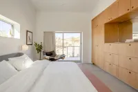 Panorama House: Featured in Dwell