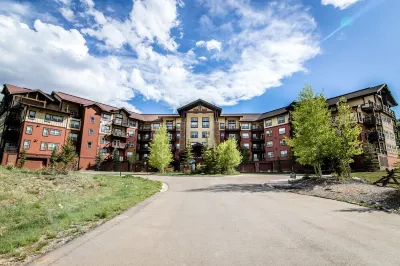 Ski in/Ski Out 2bed/2bath Mountainside Escape Hotel in zona Quick Draw Express Ski Lift