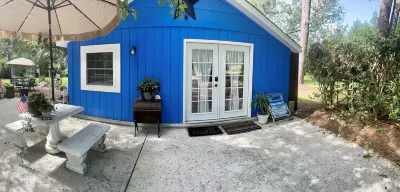 Cozy Guesthouse/Studio Near Beaches Pet Friendly