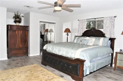 The 32sq ft. Pool Table Home Hotels near Jackson State University