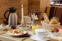 Best Western Plus Hotel Willingen - Desayuno