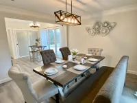 Renovated Ranch Home. Pet Friendly, Game Room, Fire Pit, Grill, Covered Porch