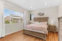 Spacious 3 bedroom, 2.5 bath house - 20 min from DIA, 25 min from Denver