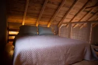 Luxuriously Crafted Earthen FLX Cottage Retreat Hotels in Hector