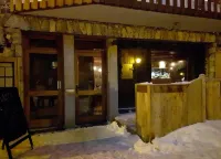 Les Mélèzes - Very beautiful Chalet 200m from the slopes of La Plagne - 12-15 pers.