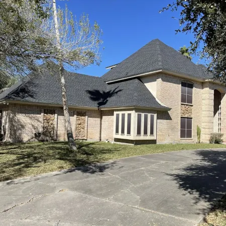 Breathtaking, Lakefront, Pool, Private, big group, birds viewing