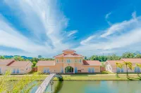 Pae por piang Hotels near Phe