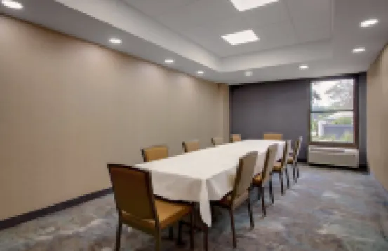 Hampton Inn Birmingham-Colonnade 280