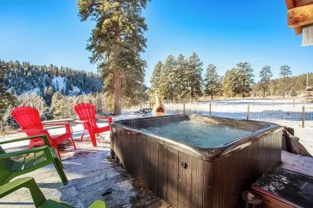 Pagosa Springs BearPaw LogCabin 4Bed/4Bath/HOT TUB