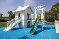 A Glimpse of Heaven in Carillon Beach! Steps to Beach w/ Complimentary Loungers!