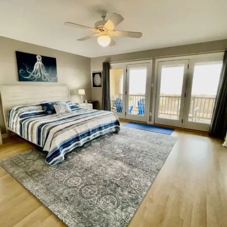 Oceanfront 4Br Townhouse-Great Location Aug 26-Aug 29 Available