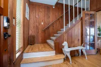 Blue Dolphin Beach Front Cottage 5 Star Home- Large Private Pool - One of a Kind