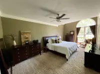 Hot tub*Prvt Lake*Land*Nature* up to14.ppl - Weddings/Retreats Rates