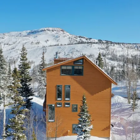 Ski In/Out cabin with best panoramic views in Brian Head. Pets Welcome!