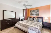 Completely remodeled! Walk to the beach! King bed!